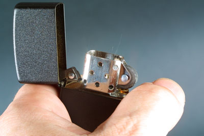 Zippo Benzinfeuerzeug matt schwarz