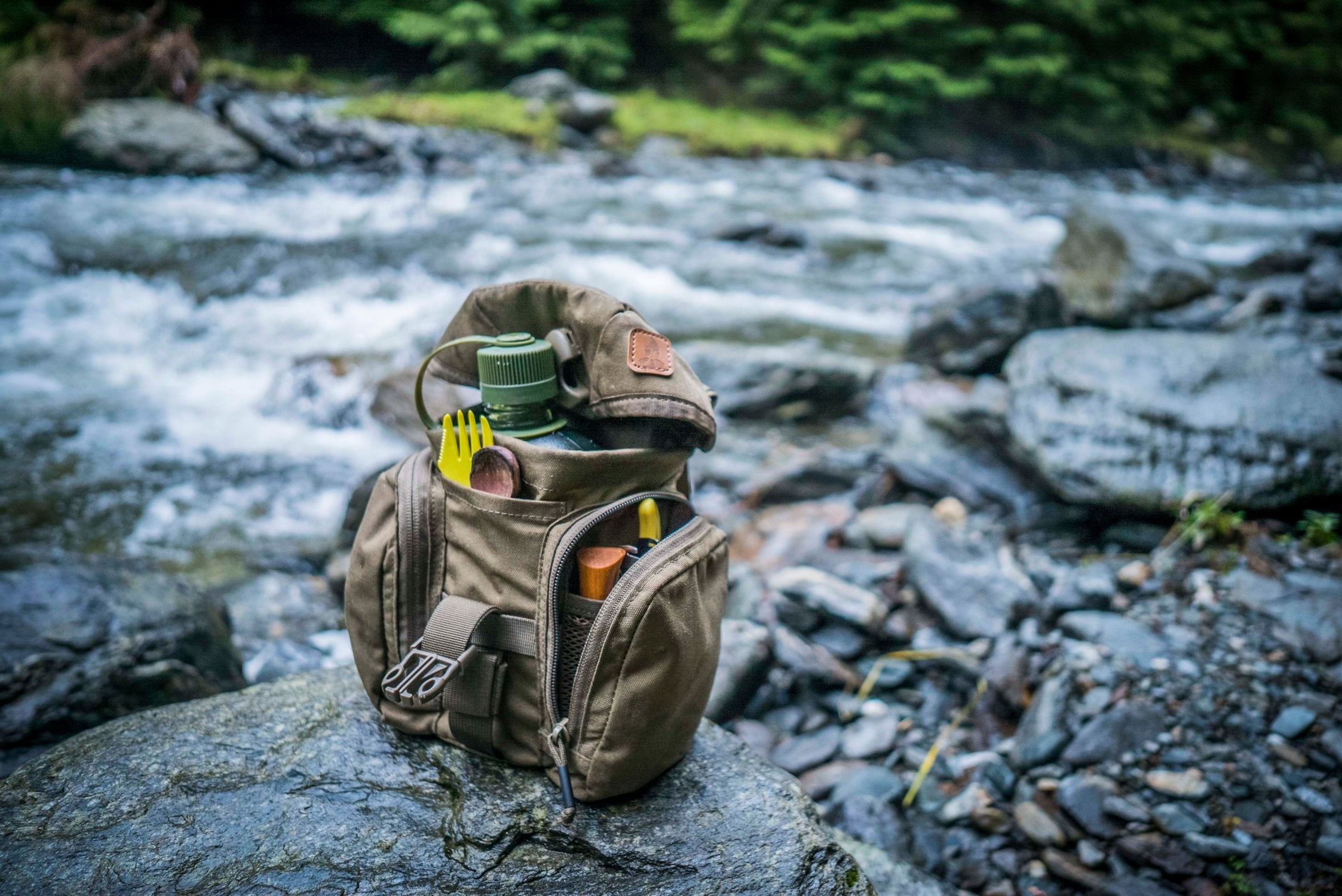ESSENTIAL KITBAG - earth brown / clay A